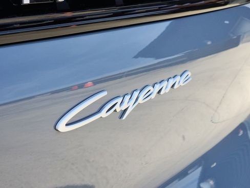 New 2026 Porsche Cayenne image 25