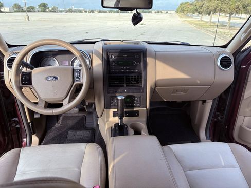 Used 2007 Ford Explorer Sport Trac Limited RWD image 34