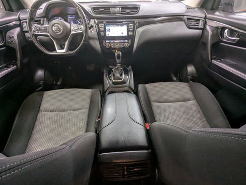 Used 2017 Nissan Rogue Sport SV w/ SV Premium Package AWD/4WD image 21