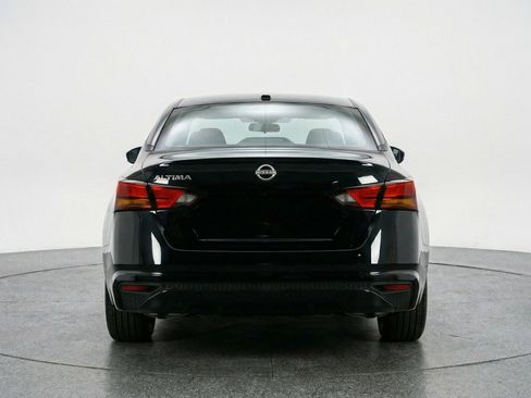 Used 2025 Nissan Altima 2.5 SV image 7