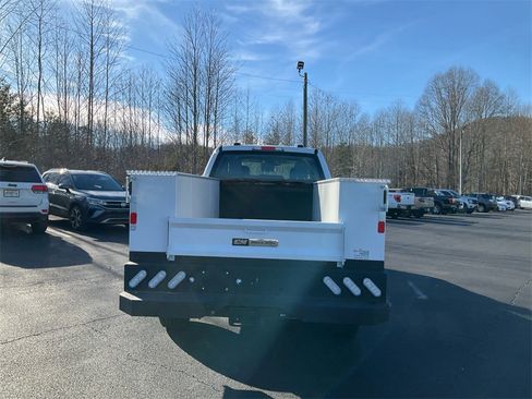 New 2026 Ford F250 XL w/ XL Chrome Package image 6