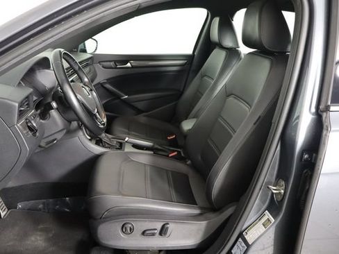 Used 2022 Volkswagen Passat 2.0T R-Line FWD image 16