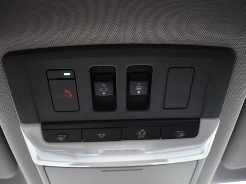 Certified 2024 Nissan Rogue SV w/ SV Premium Package FWD image 43