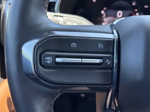 Used 2023 GMC Canyon AT4 w/ AT4 Premium Package AWD/4WD image 28