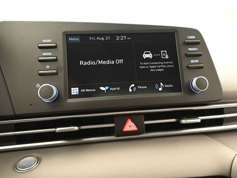 New 2026 Hyundai Elantra Hybrid FWD image 20