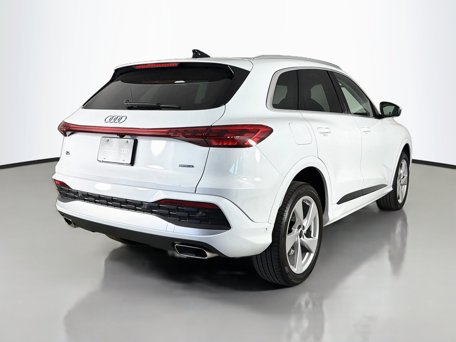 Certified 2025 Audi Q5 Premium w/ Premium Plus AWD/4WD image 8