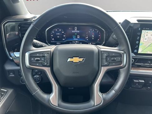 Used 2025 Chevrolet Silverado 2500 LT w/ Convenience Package AWD/4WD image 15