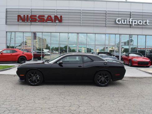 Used 2023 Dodge Challenger R/T w/ Plus Package RWD image 3