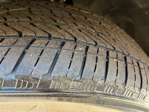 Used 2021 Cadillac Escalade Premium Luxury w/ Performance Package image 27