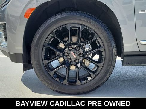 Used 2022 GMC Yukon Denali AWD/4WD image 9