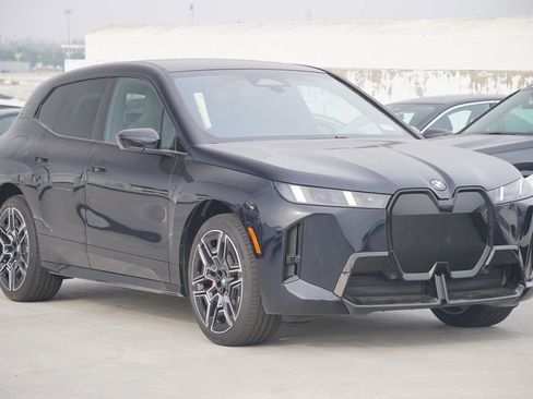 New 2026 BMW iX xDrive45 w/ M Sport Package image 3