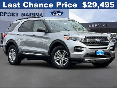 Certified 2024 Ford Explorer XLT w/ Equipment Group 202A image 2