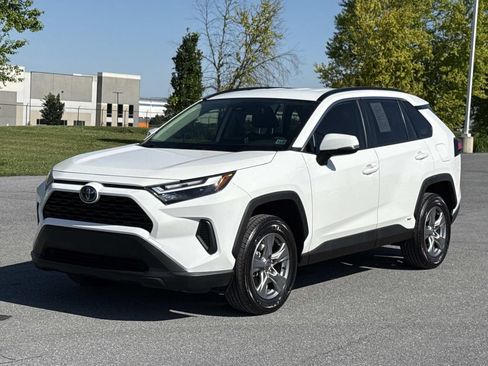 Used 2023 Toyota RAV4 XLE AWD/4WD image 28