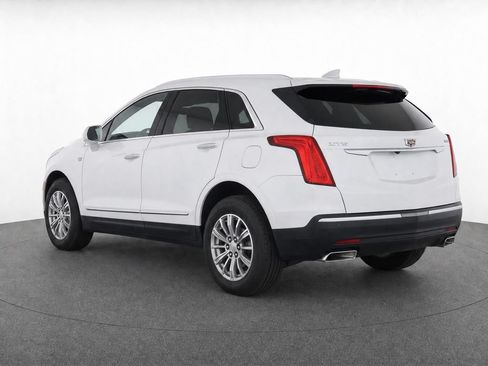 Used 2019 Cadillac XT5 FWD image 3