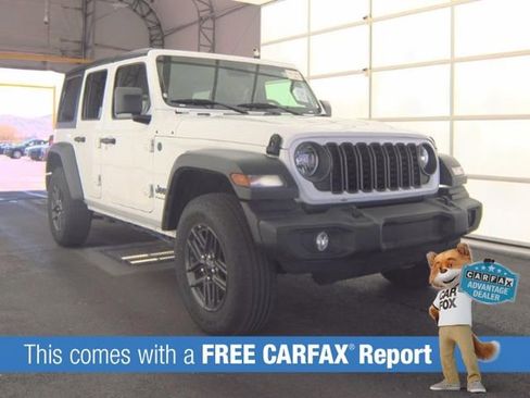 Used 2025 Jeep Wrangler Unlimited Sport AWD/4WD image 2