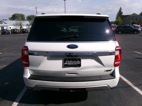 Used 2020 Ford Expedition XLT AWD/4WD image 4
