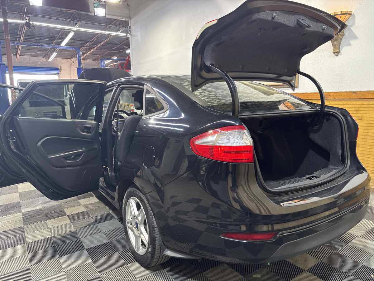 Used 2019 Ford Fiesta SE FWD image 13
