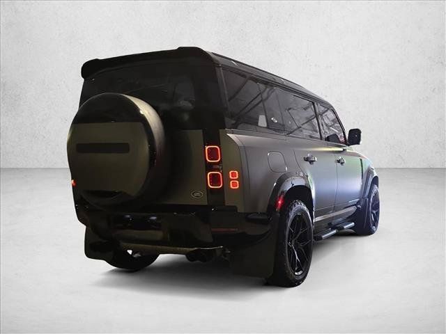 Used 2022 Land Rover Defender 110 S AWD/4WD image 5