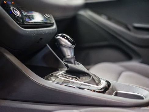 Used 2020 Hyundai Ioniq Blue image 19