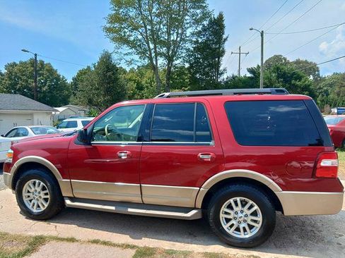 Used 2014 Ford Explorer XLT w/ Equipment Group 202A AWD/4WD image 3