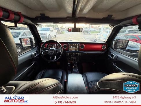 Used 2018 Jeep Wrangler Unlimited Rubicon AWD/4WD image 24