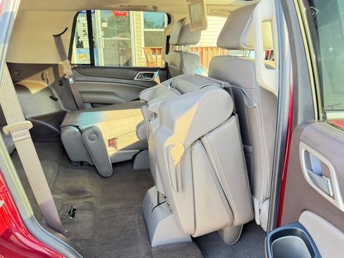 Used 2017 GMC Yukon Denali w/ Open Road Package AWD/4WD image 47