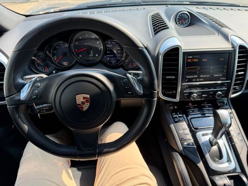 Used 2014 Porsche Cayenne AWD/4WD image 23