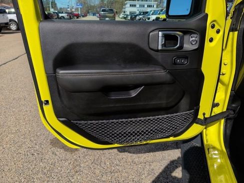 Used 2023 Jeep Wrangler Unlimited Sahara w/ Cold Weather Group image 9