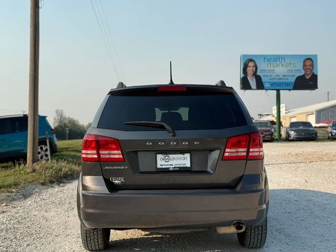 Used 2018 Dodge Journey SE w/ Popular Equipment Group image 4