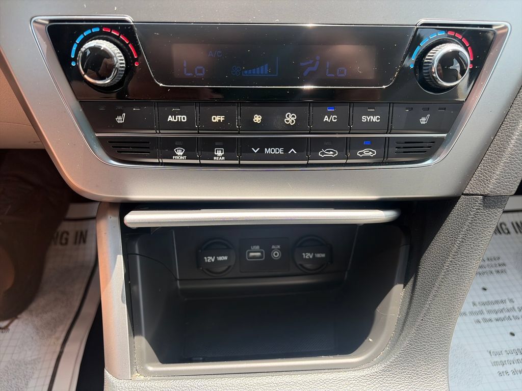 Used 2015 Hyundai Sonata Sport w/ Option Group 03 FWD image 18