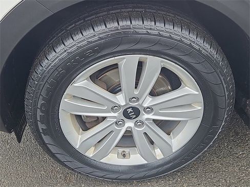 Used 2017 Kia Sportage LX image 7