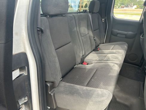 Used 2009 Chevrolet Silverado 1500 LT w/ Power Pack Plus AWD/4WD image 15