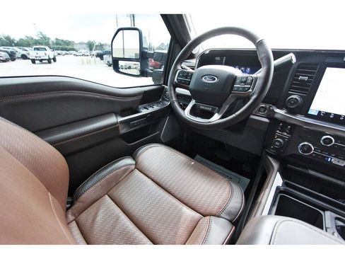 Used 2024 Ford F250 King Ranch w/ Chrome Package image 10