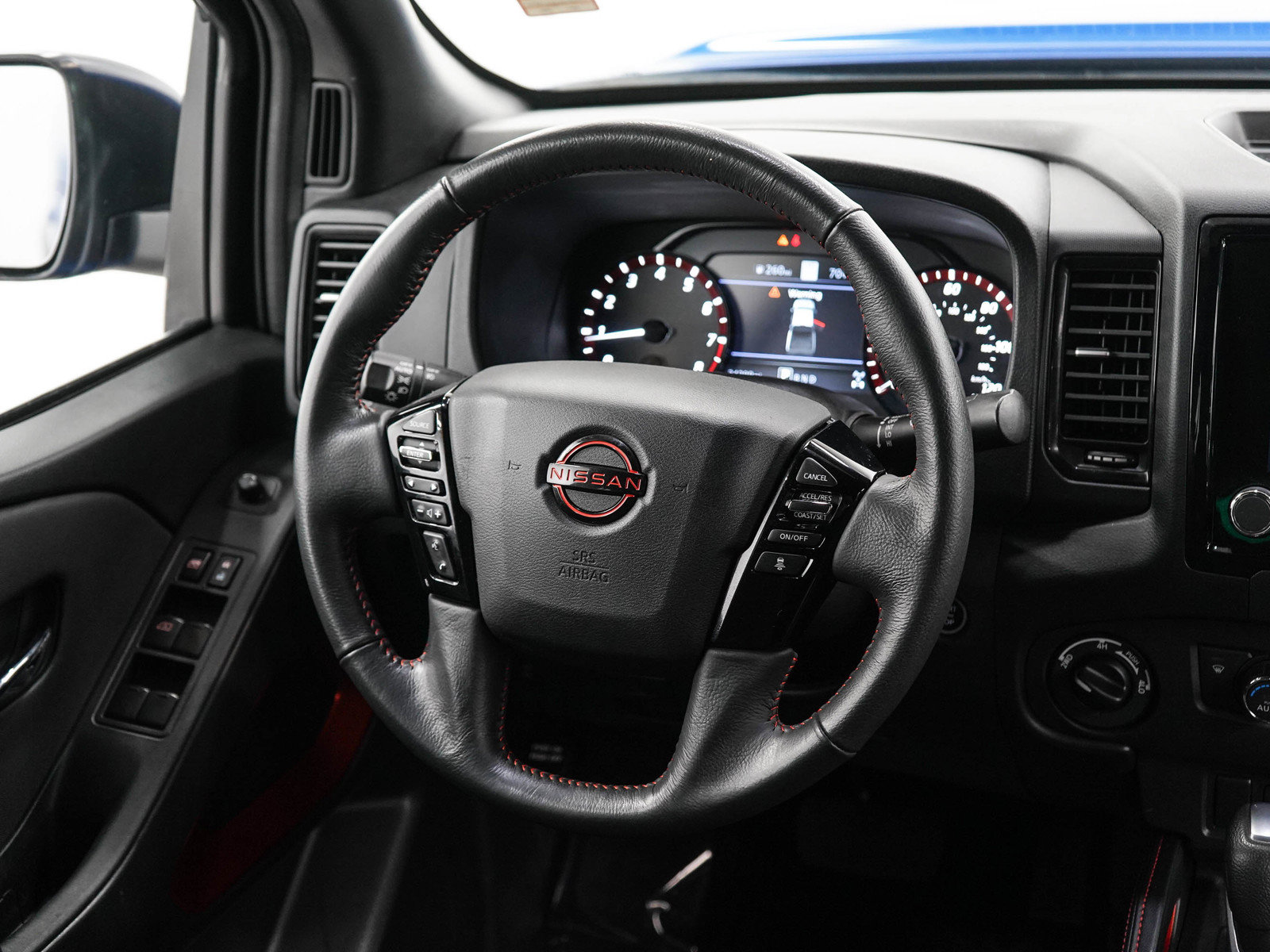 Used 2024 Nissan Frontier PRO-4X w/ Technology Package AWD/4WD image 14
