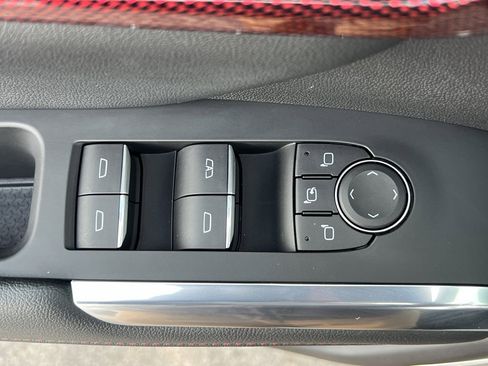 Used 2024 Chevrolet Traverse RS image 13