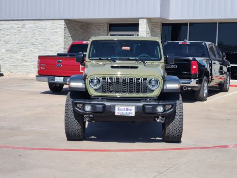 New 2026 Jeep Wrangler Unlimited Rubicon 392 image 6