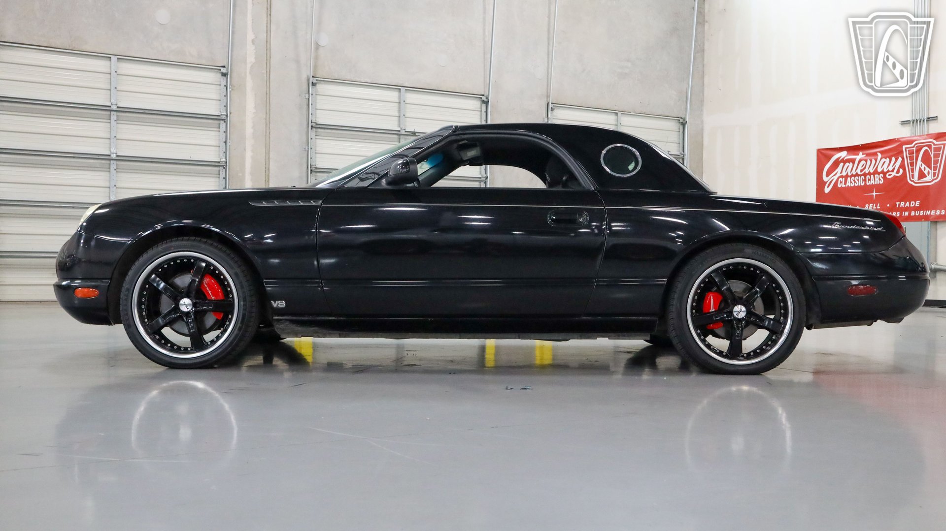 Used 2002 Ford Thunderbird RWD image 29
