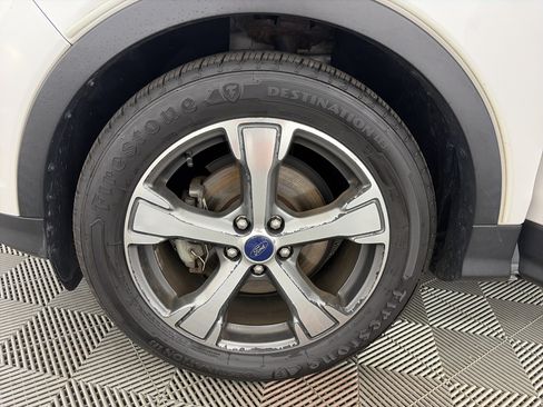 Used 2017 Ford Escape SE w/ SE Leather Comfort Package FWD image 13