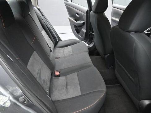 Used 2025 Nissan Sentra SR FWD image 16