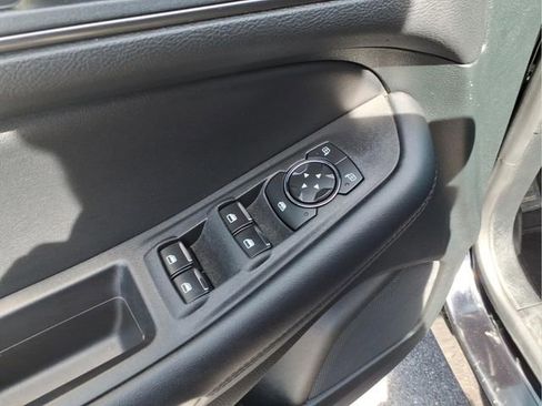 Used 2022 Ford Edge SE AWD/4WD image 22