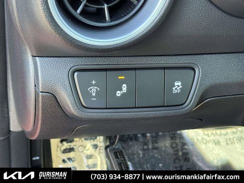 Used 2023 Kia Forte GT-Line image 14