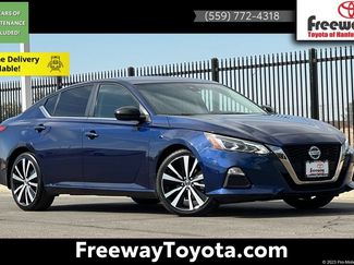 Used 2022 Nissan Altima 2.5 SR FWD video 1