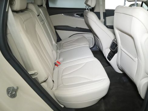 Used 2016 Lincoln MKX Reserve w/ Climate Package AWD/4WD image 32
