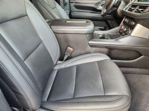 Used 2022 Chevrolet Tahoe Z71 w/ Luxury Package image 12