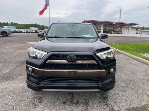 Used 2019 Toyota 4Runner Limited AWD/4WD image 3