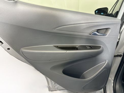 Used 2021 Chevrolet Bolt LT image 25