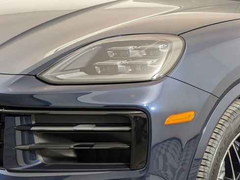 New 2026 Porsche Cayenne E-Hybrid image 13