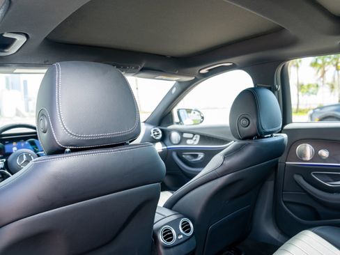 Used 2023 Mercedes-Benz E 350 4MATIC Sedan image 30
