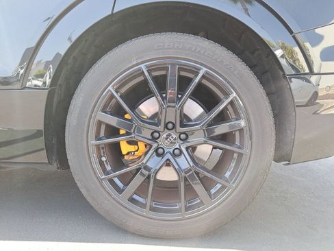 Certified 2022 Audi e-tron Chronos image 7