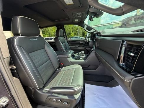 Used 2022 GMC Sierra 1500 AT4X AWD/4WD image 11